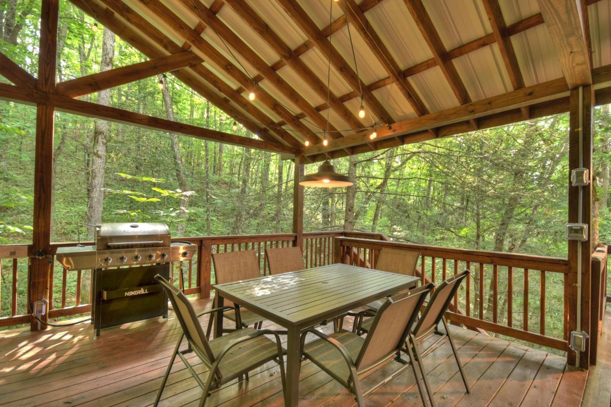 K6 Lodge Gather Around The Firepit Soak In The Hot Tub And Splash In The Creek Blue Ridge Exterior photo